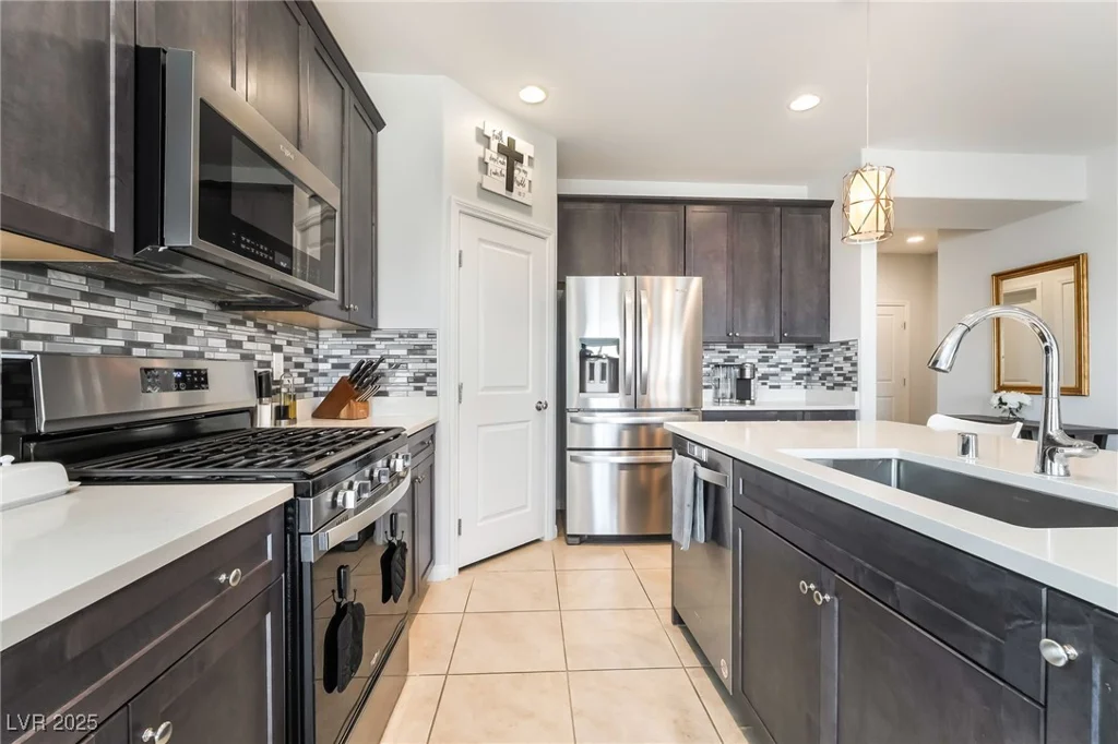74 Cadence Crest, Henderson, NV 89011