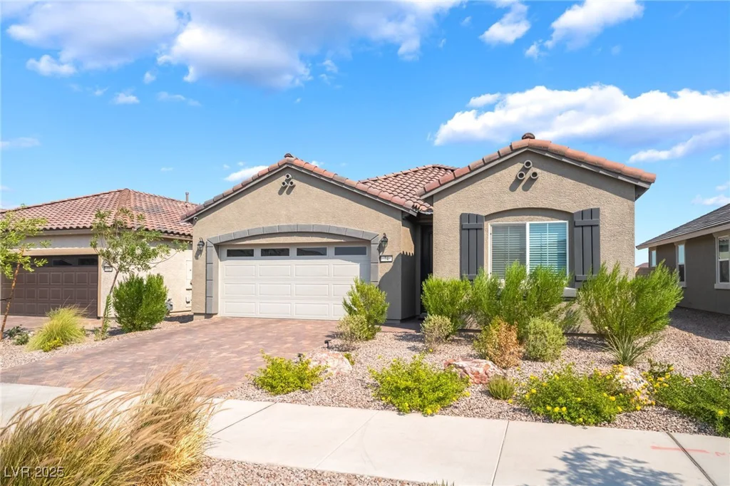74 Cadence Crest, Henderson, NV 89011