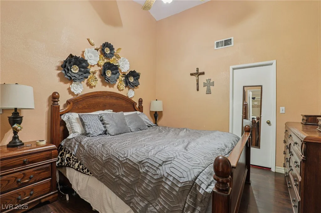 4621 Bristol Manor, Las Vegas, NV 89108