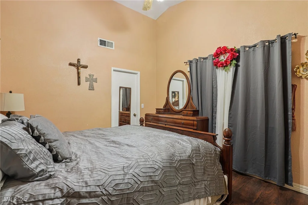 4621 Bristol Manor, Las Vegas, NV 89108