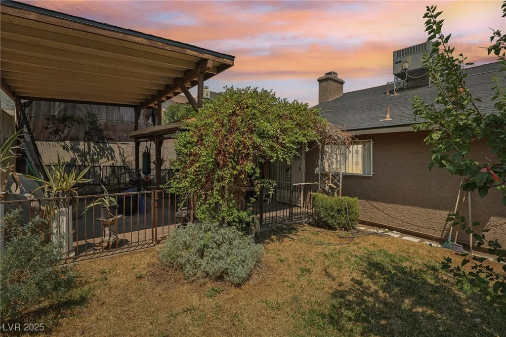 4621 Bristol Manor, Las Vegas, NV 89108