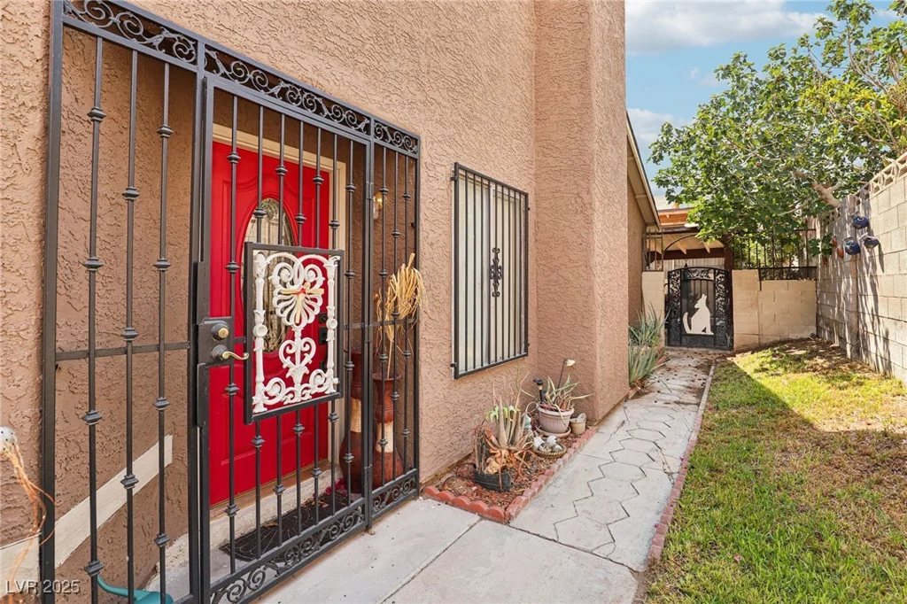 4621 Bristol Manor, Las Vegas, NV 89108