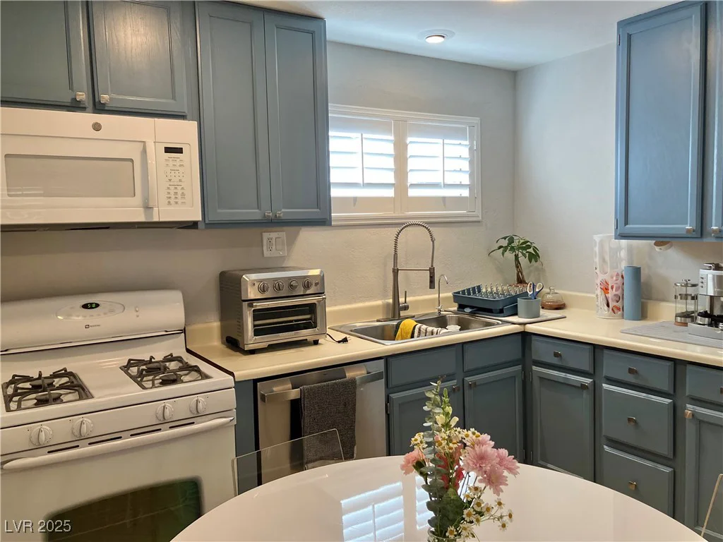 1207 Francis, Las Vegas, NV 89104