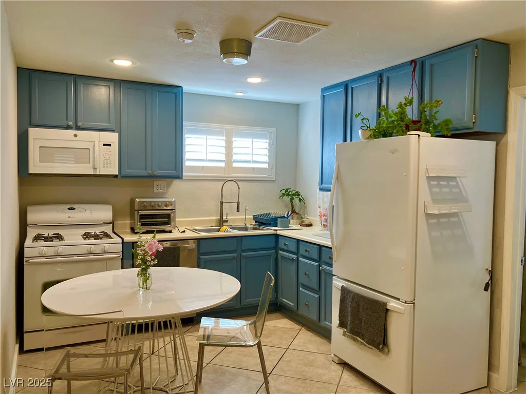 1207 Francis, Las Vegas, NV 89104