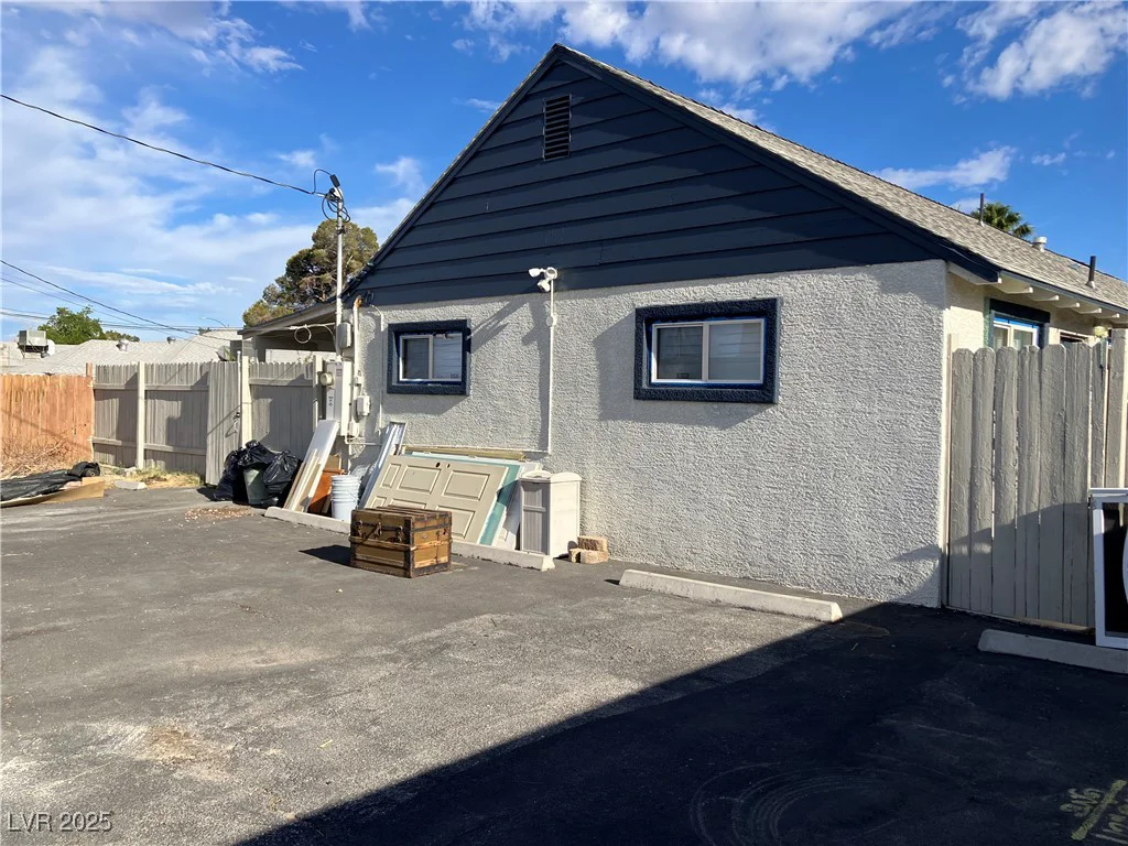 1207 Francis, Las Vegas, NV 89104