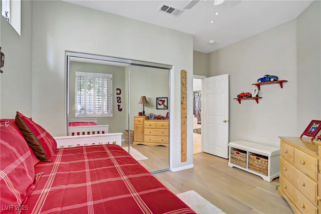 694 Canfield Point, Las Vegas, NV 89183