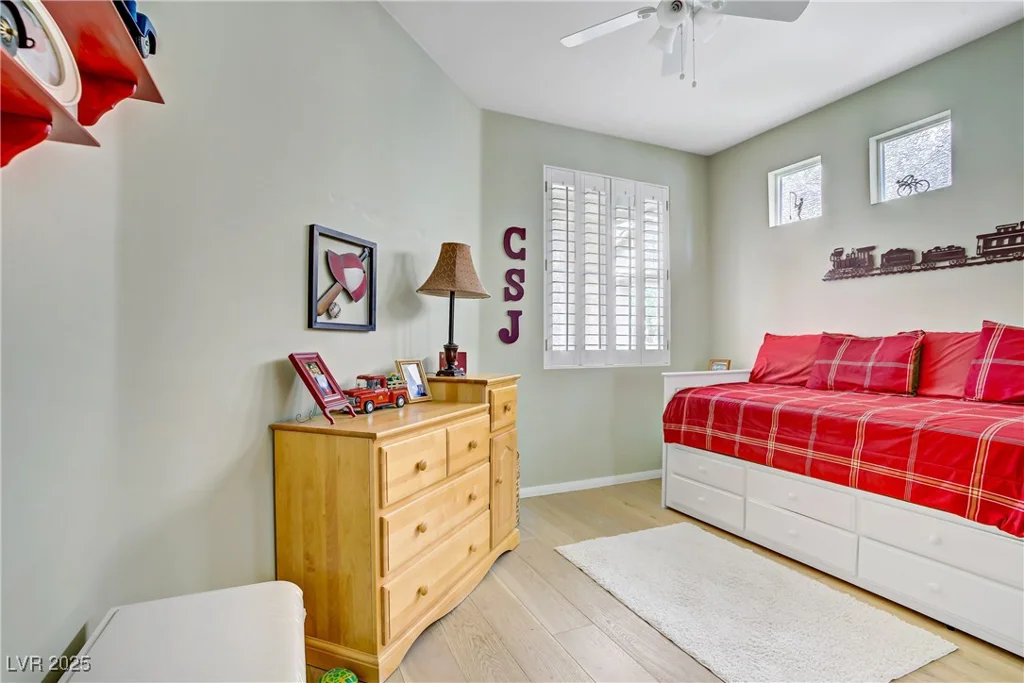 694 Canfield Point, Las Vegas, NV 89183