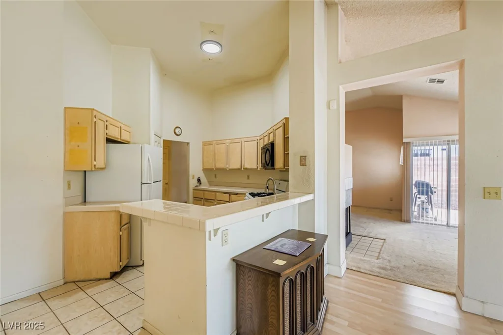 3250 Astoria, Las Vegas, NV 89121