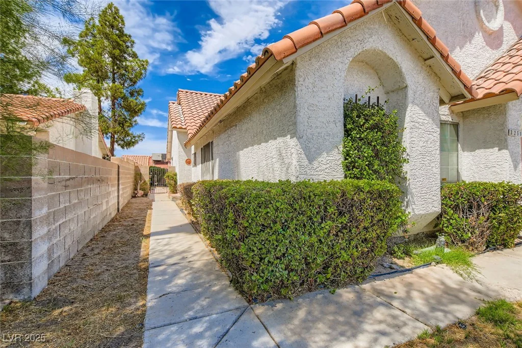 3250 Astoria, Las Vegas, NV 89121