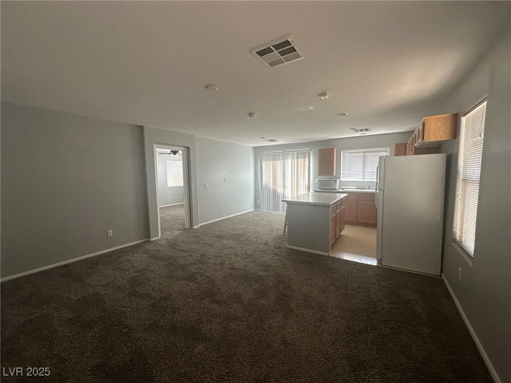 8020 Copperhead Creek, Las Vegas, NV 89143