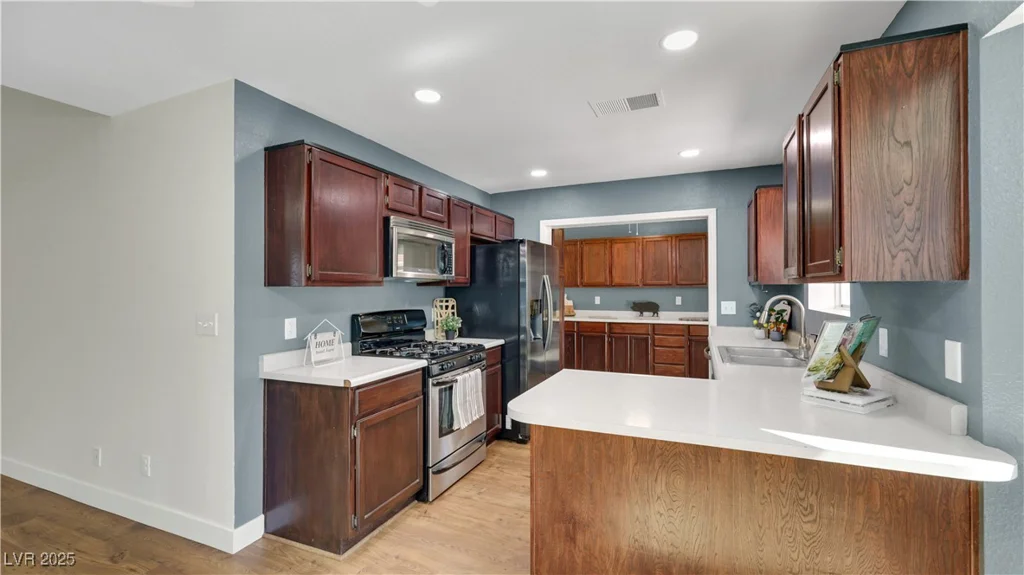1850 Shagbark, Las Vegas, NV 89156