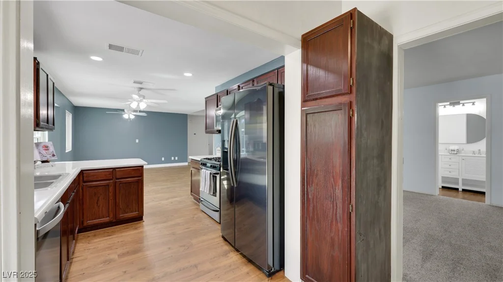 1850 Shagbark, Las Vegas, NV 89156