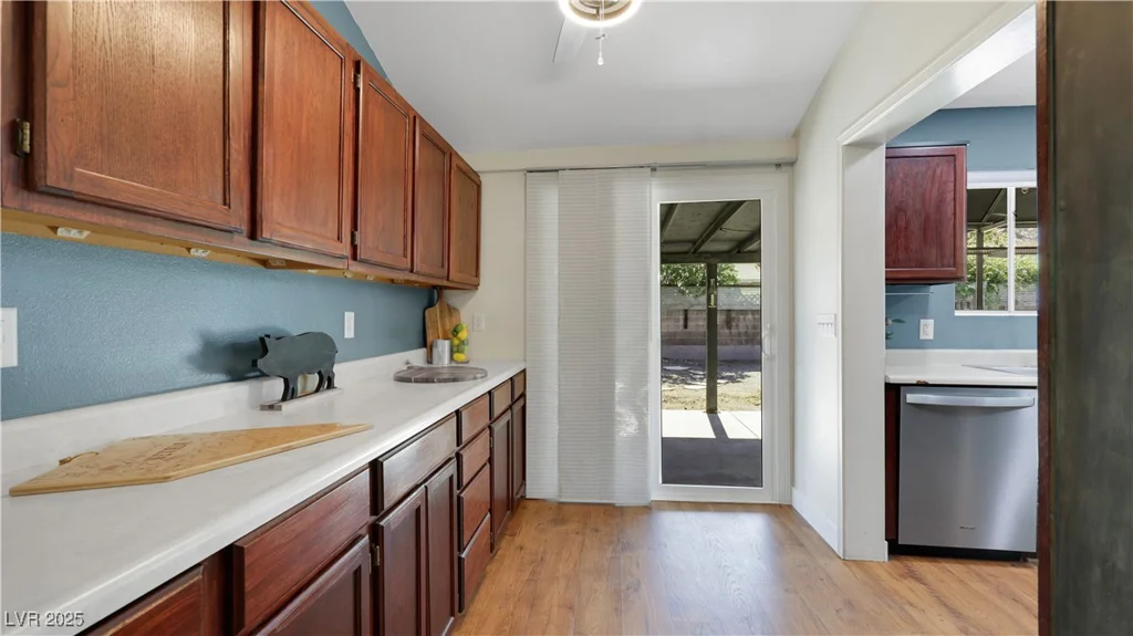 1850 Shagbark, Las Vegas, NV 89156
