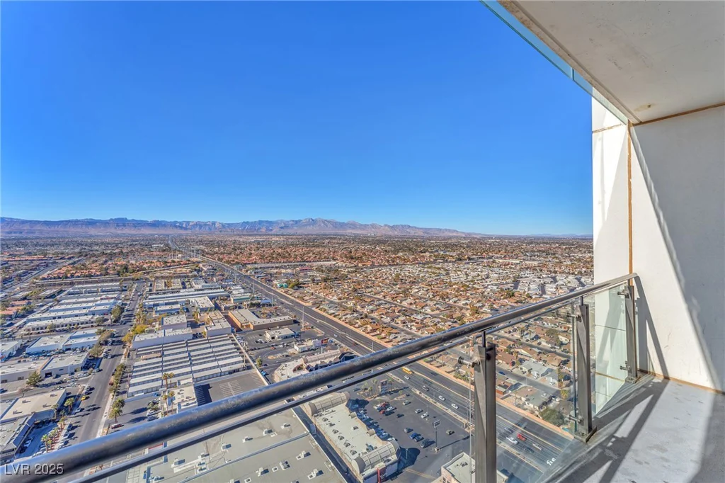 4381 Flamingo, Las Vegas, NV 89103