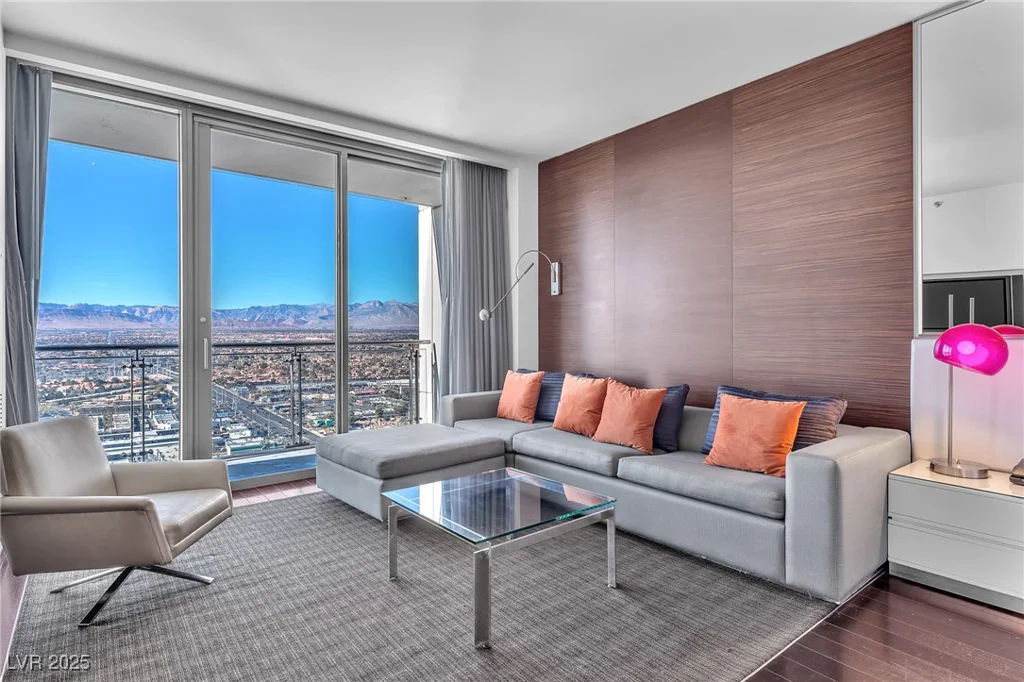4381 Flamingo, Las Vegas, NV 89103