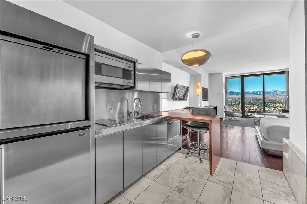4381 Flamingo, Las Vegas, NV 89103