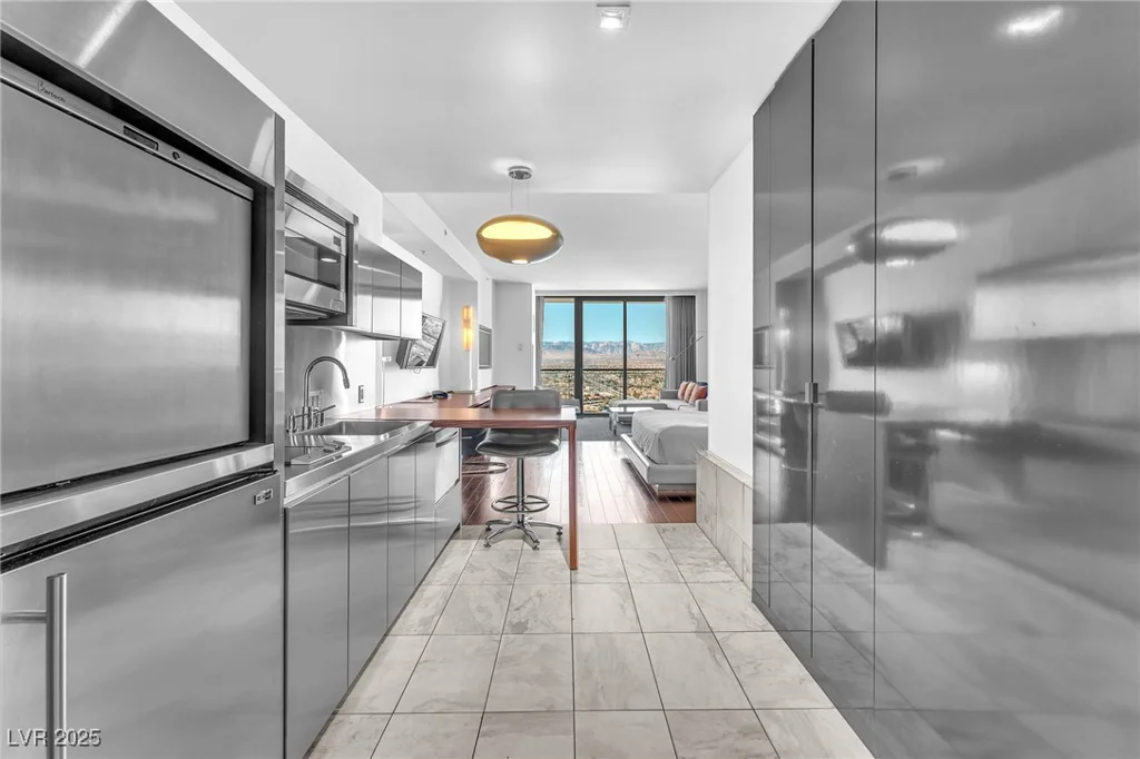 4381 Flamingo, Las Vegas, NV 89103
