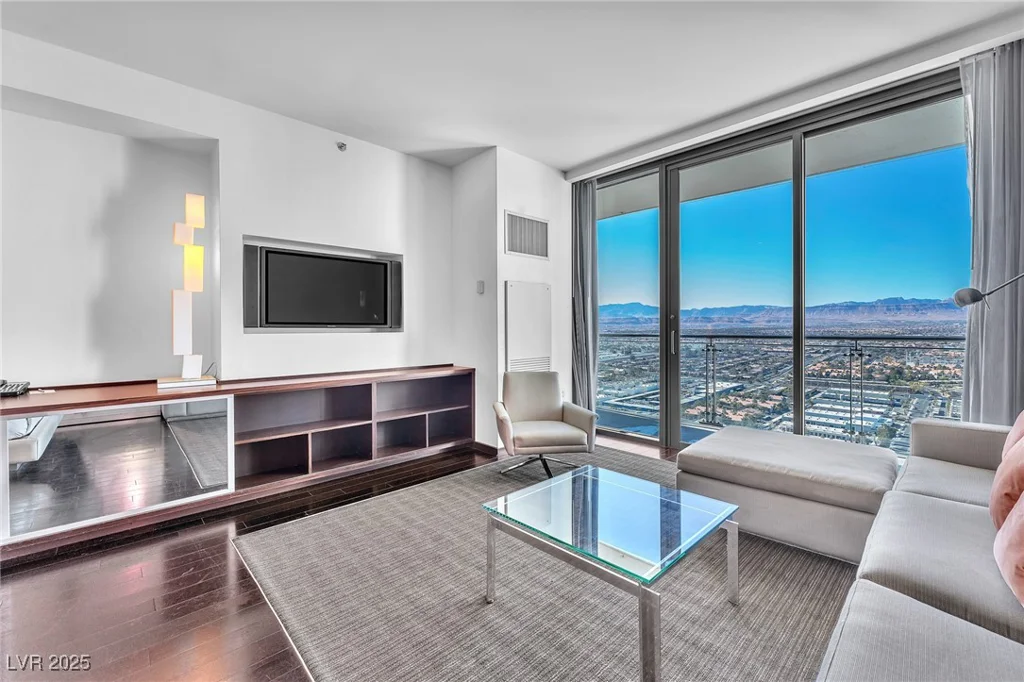 4381 Flamingo, Las Vegas, NV 89103
