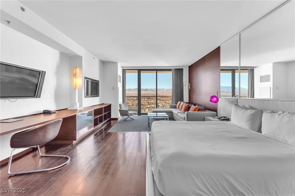 4381 Flamingo, Las Vegas, NV 89103