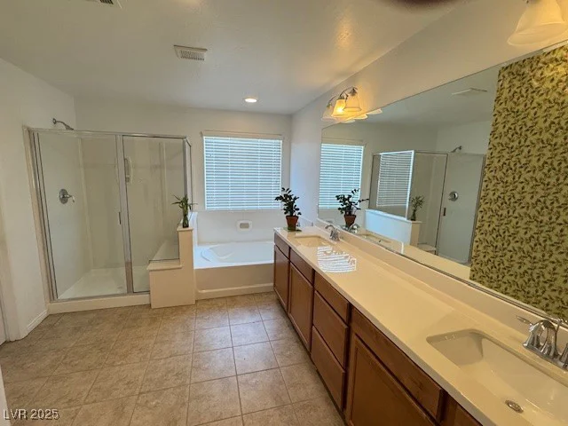 9031 Don Valley, Las Vegas, NV 89148