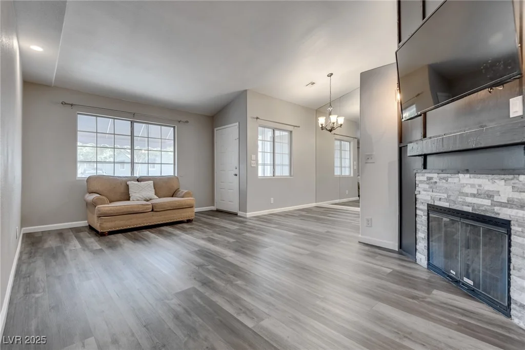 5340 Duralite, Las Vegas, NV 89122