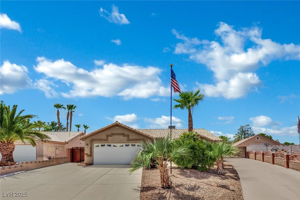 4475 Valley Regal, North Las Vegas, NV 89032