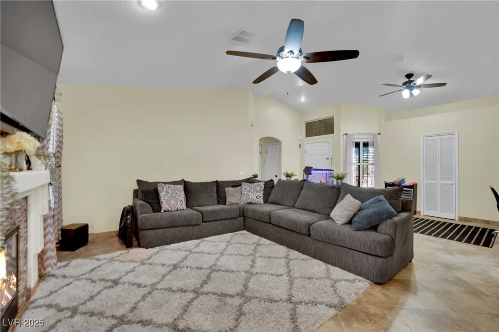 4475 Valley Regal, North Las Vegas, NV 89032