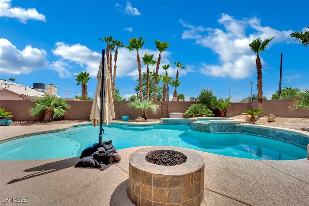 4475 Valley Regal, North Las Vegas, NV 89032