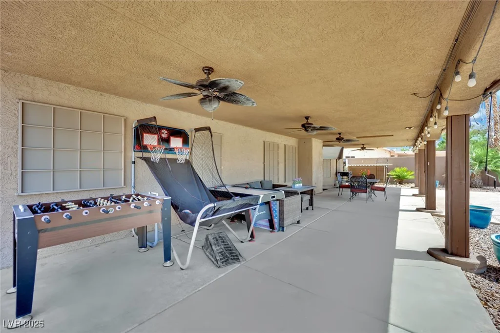 4475 Valley Regal, North Las Vegas, NV 89032