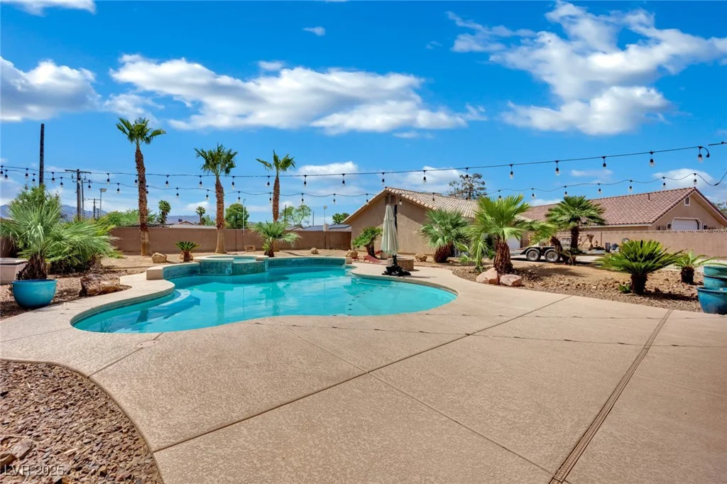 4475 Valley Regal, North Las Vegas, NV 89032