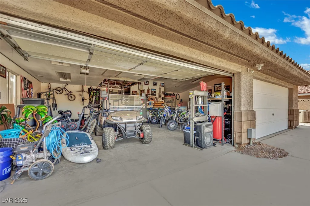 4475 Valley Regal, North Las Vegas, NV 89032