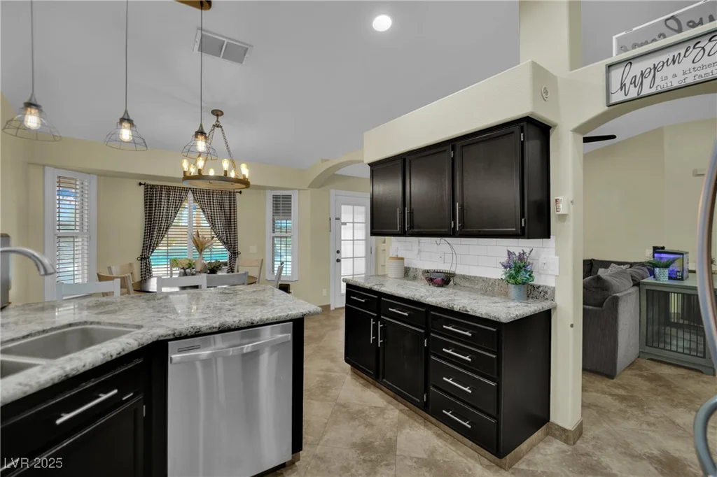 4475 Valley Regal, North Las Vegas, NV 89032