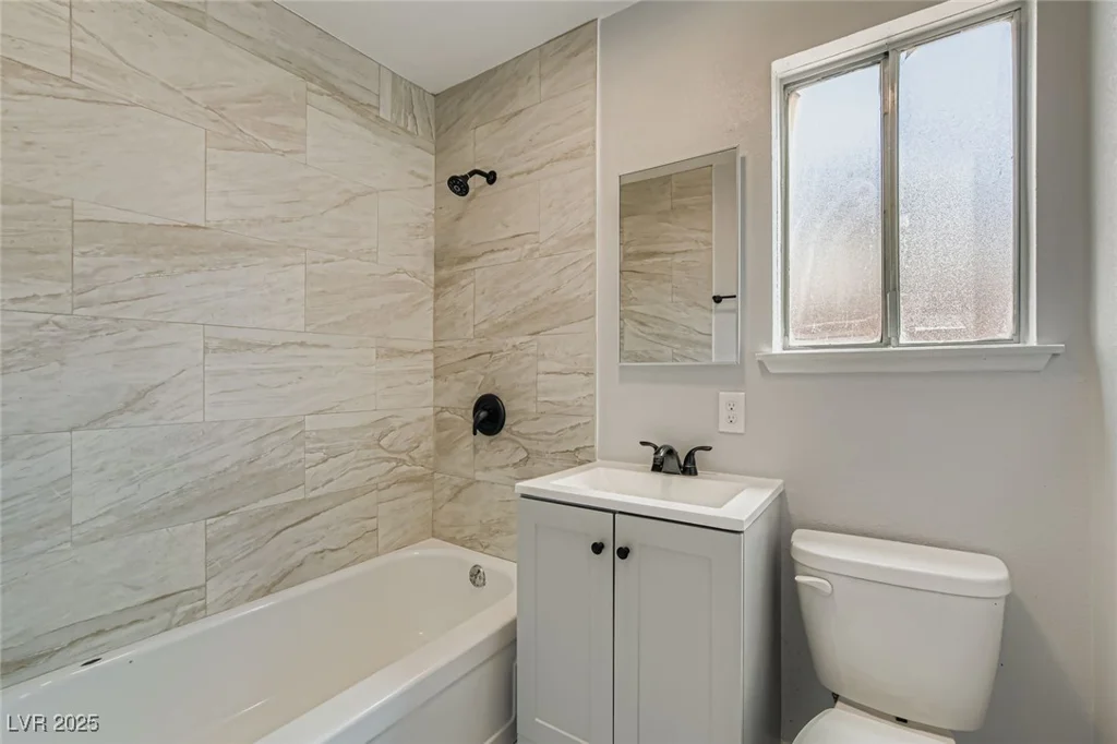 1425 Tonopah, Las Vegas, NV 89106