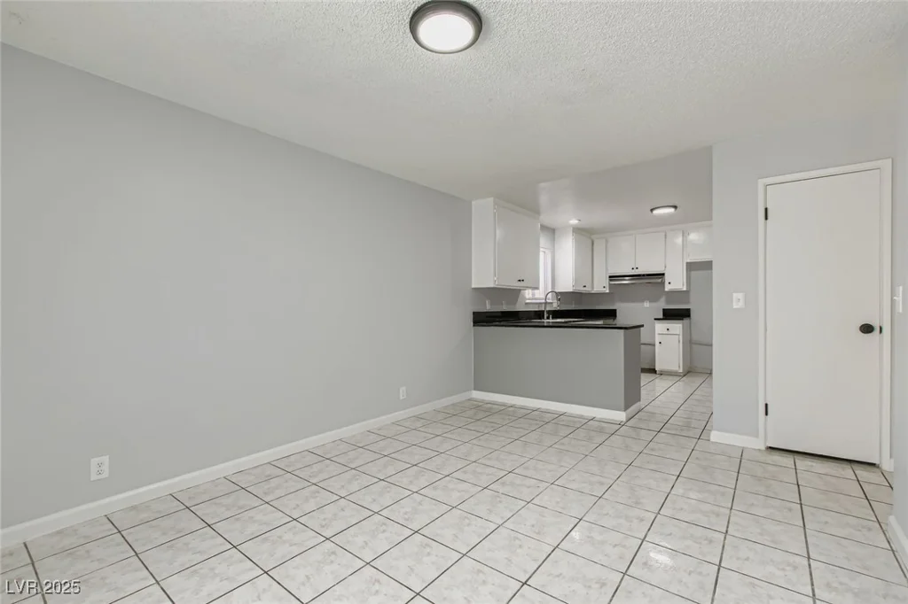1425 Tonopah, Las Vegas, NV 89106
