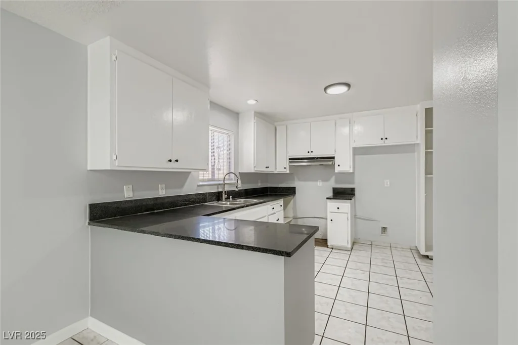 1425 Tonopah, Las Vegas, NV 89106