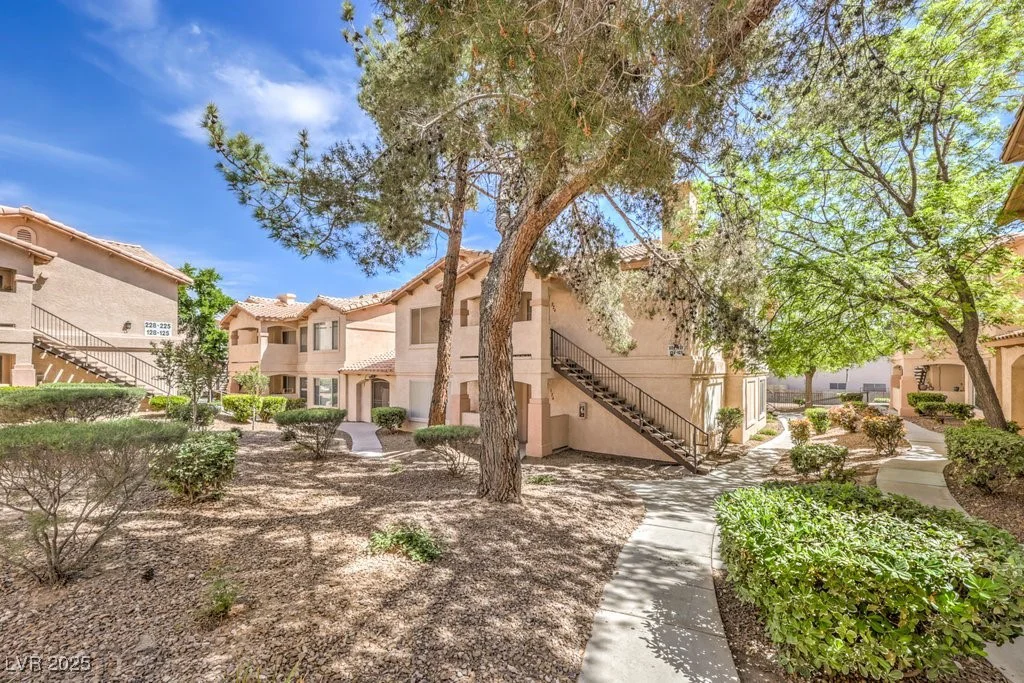 8450 Alta, Las Vegas, NV 89145