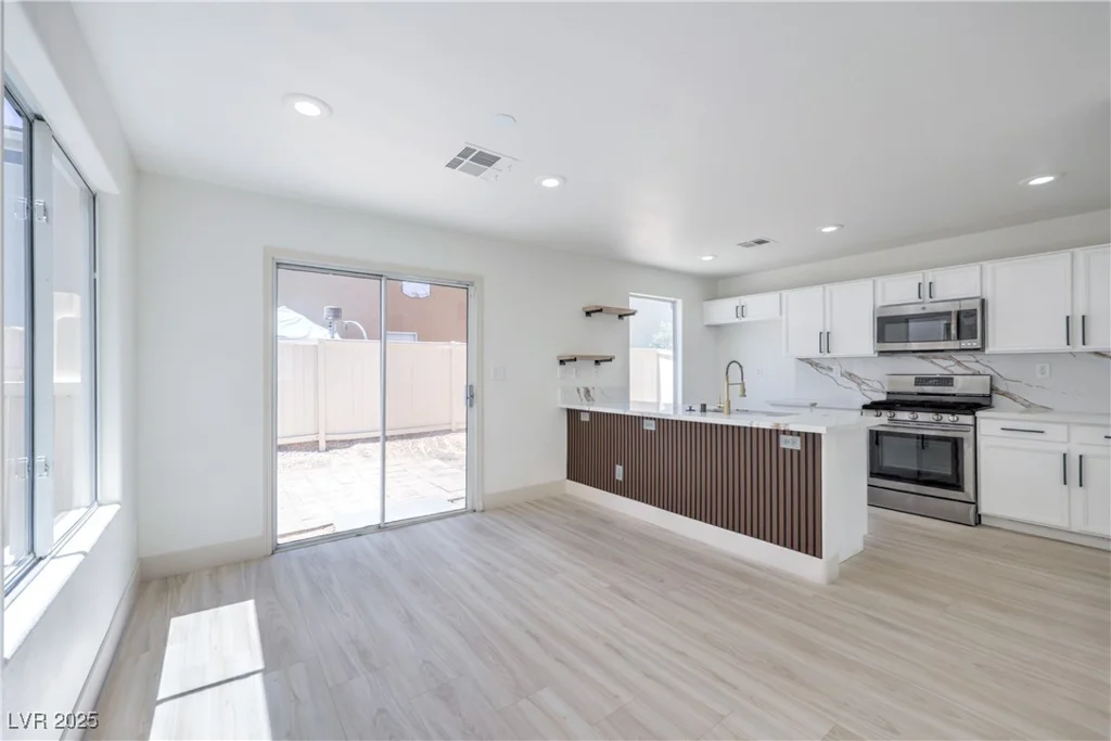 2131 Pillar Pointe, Las Vegas, NV 89115