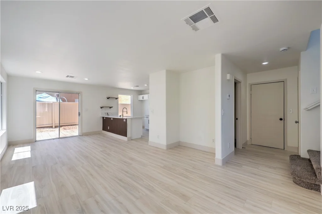 2131 Pillar Pointe, Las Vegas, NV 89115