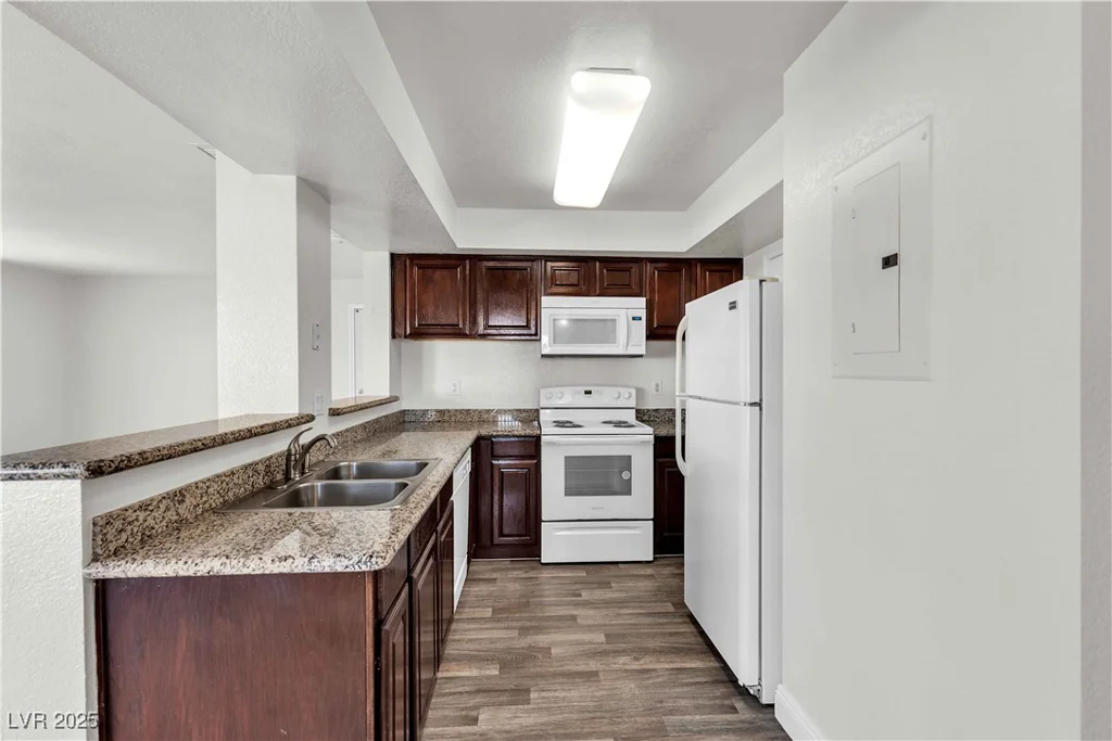 6800 Lake Mead, Las Vegas, NV 89156