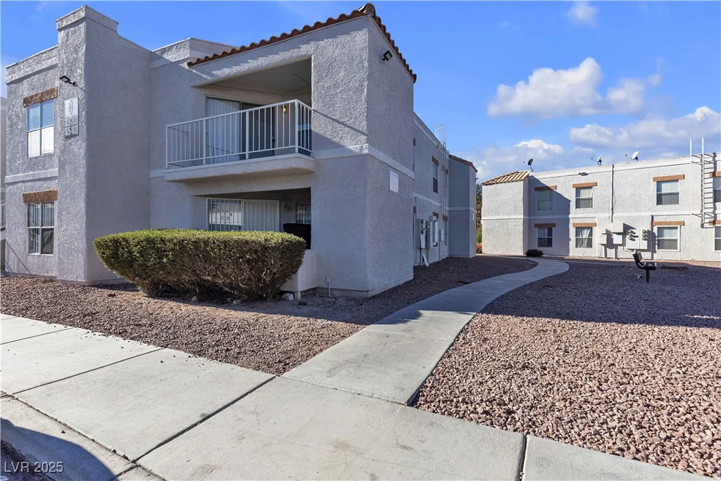 6800 Lake Mead, Las Vegas, NV 89156