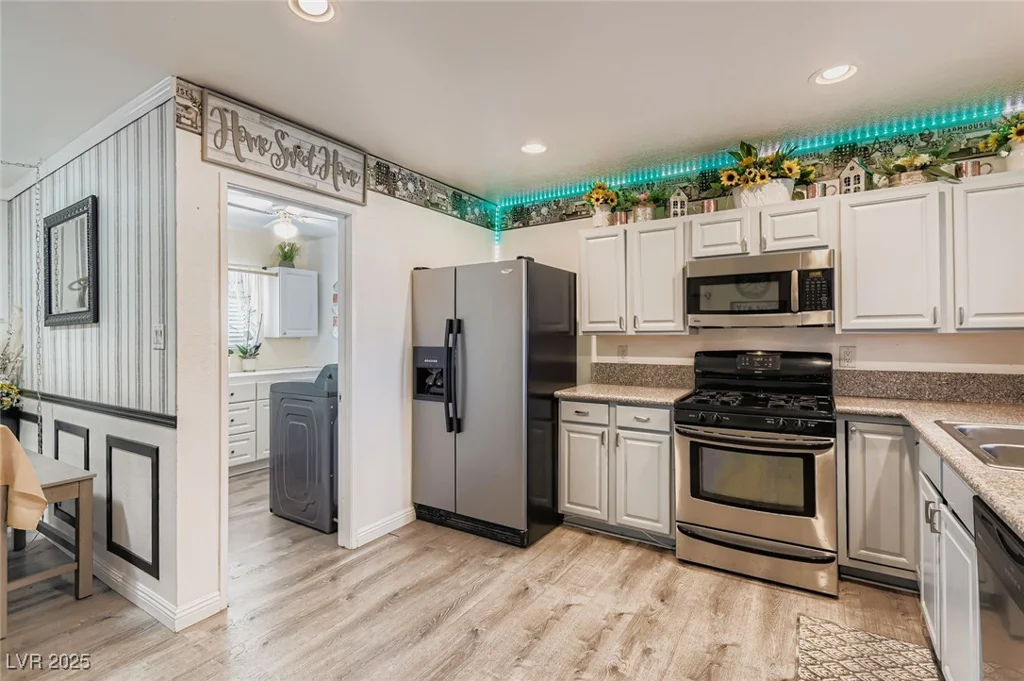 7721 Macaw, Las Vegas, NV 89145