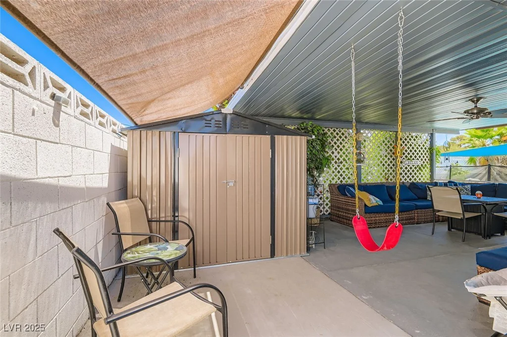 7721 Macaw, Las Vegas, NV 89145