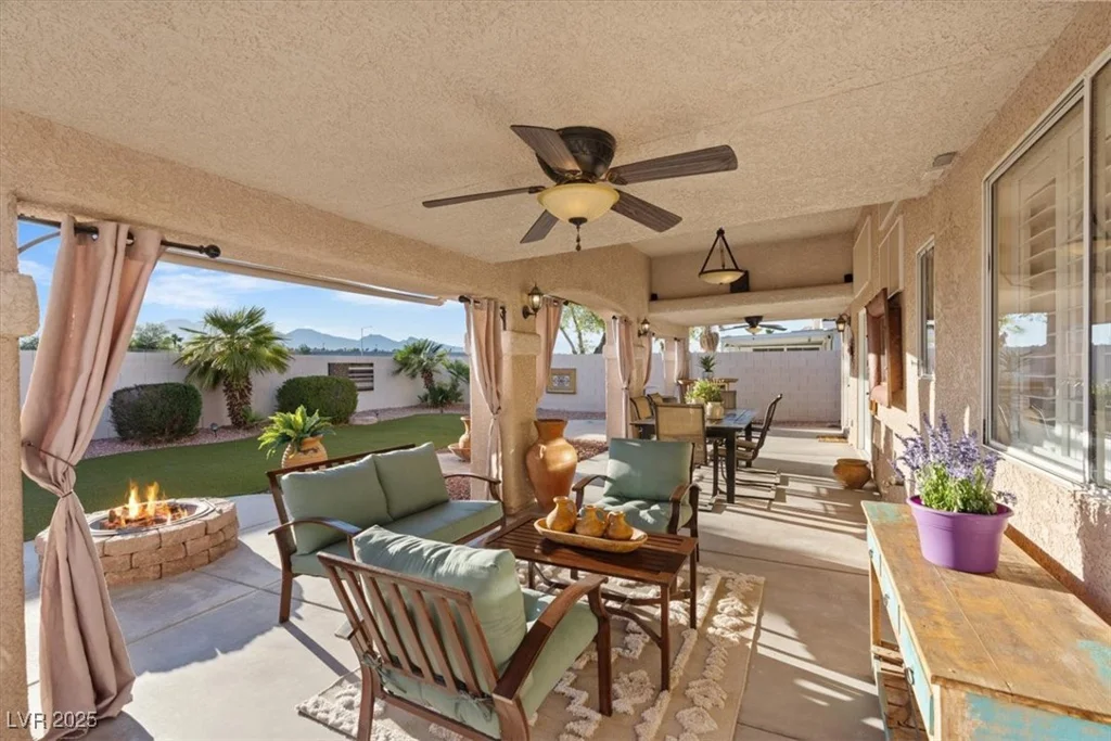 3747 Flowering Peach, Las Vegas, NV 89147