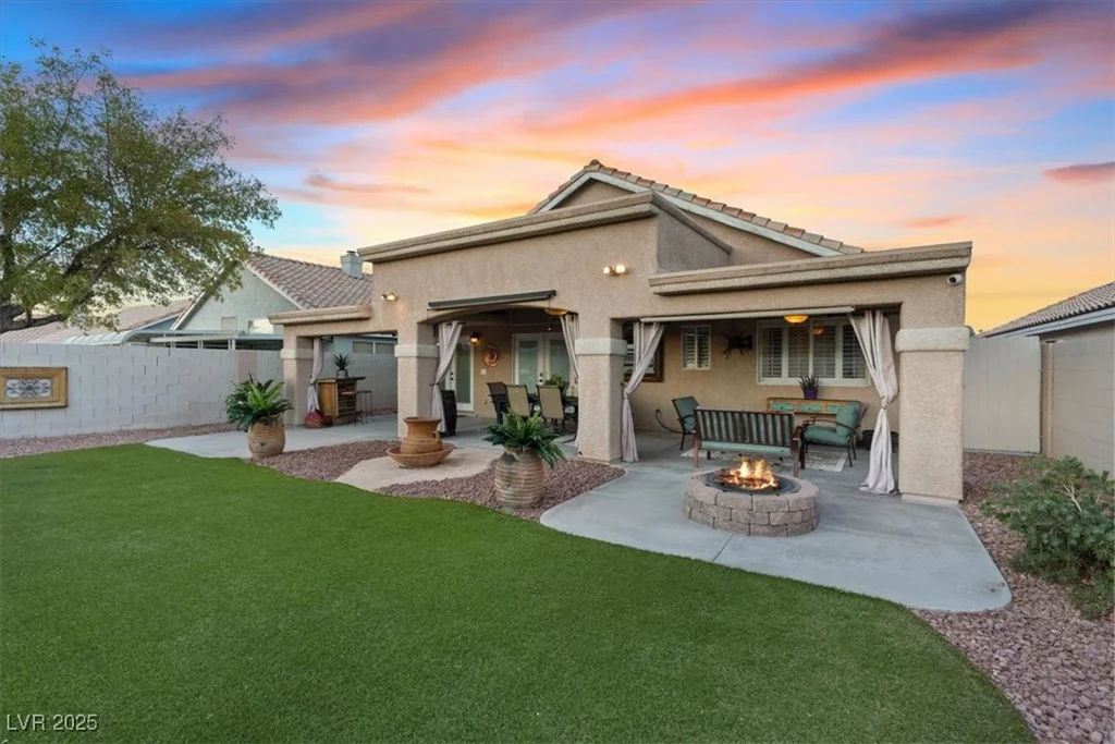 3747 Flowering Peach, Las Vegas, NV 89147