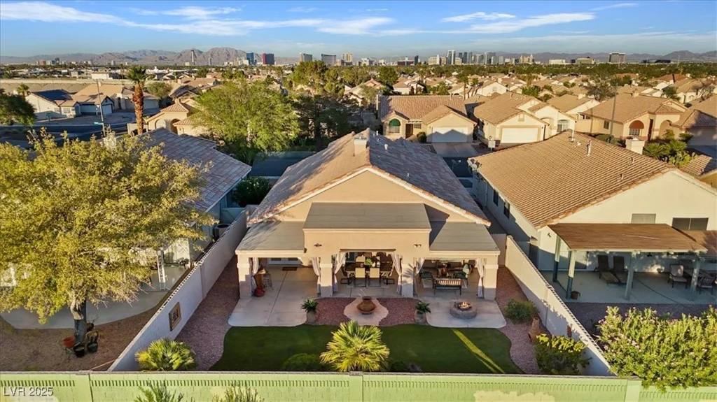 3747 Flowering Peach, Las Vegas, NV 89147