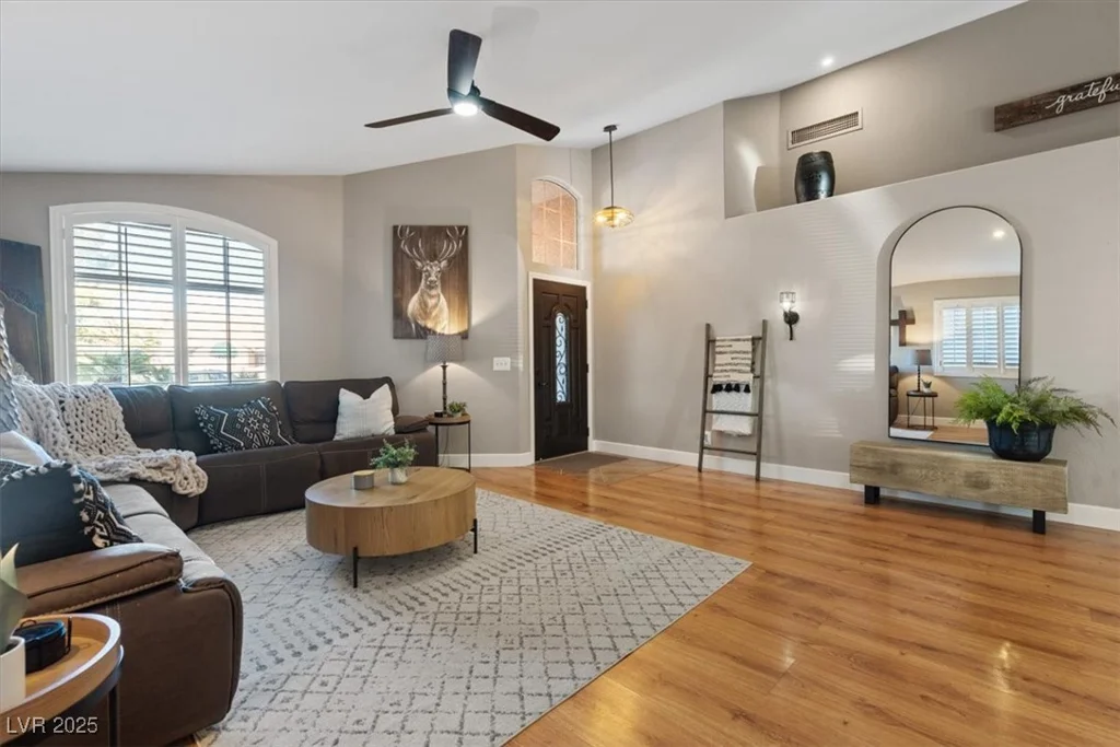 3747 Flowering Peach, Las Vegas, NV 89147