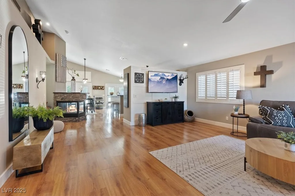 3747 Flowering Peach, Las Vegas, NV 89147