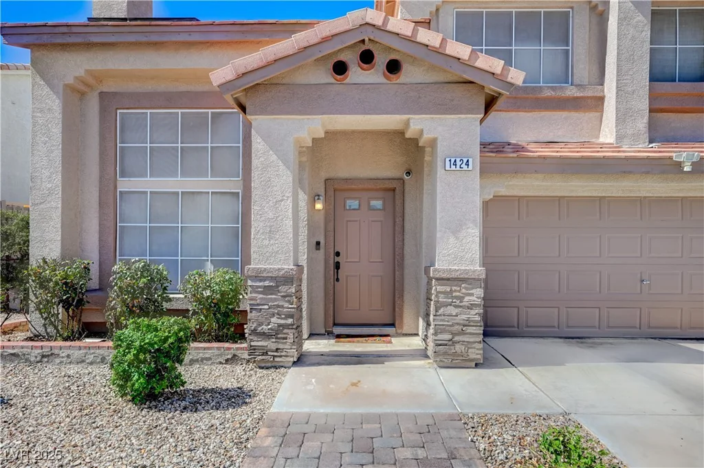 1424 Silver Knoll, Las Vegas, NV 89123