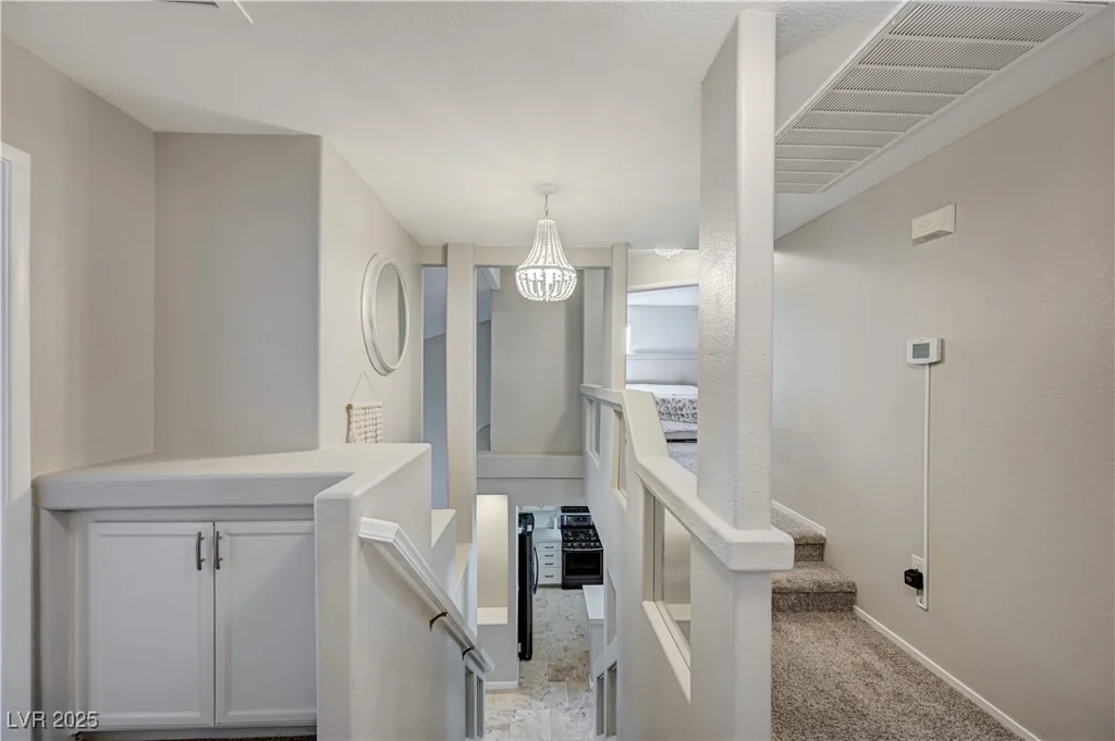 1424 Silver Knoll, Las Vegas, NV 89123