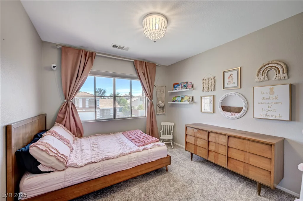 1424 Silver Knoll, Las Vegas, NV 89123